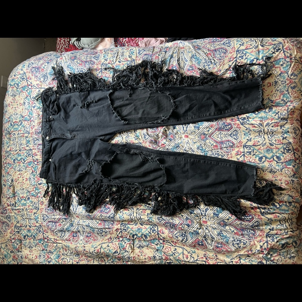 Fashion nova fringed jeans